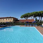 Ξενοδοχείο με διαμερίσματα Podere San Giuseppe 4*